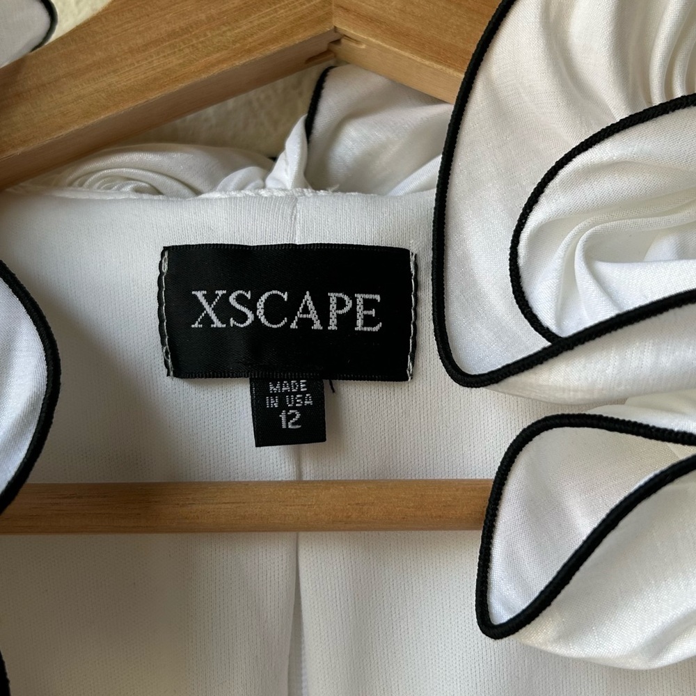 XSCAPE White Black Ruffled Formal Blouse Sz 12 - Picture 11 of 14